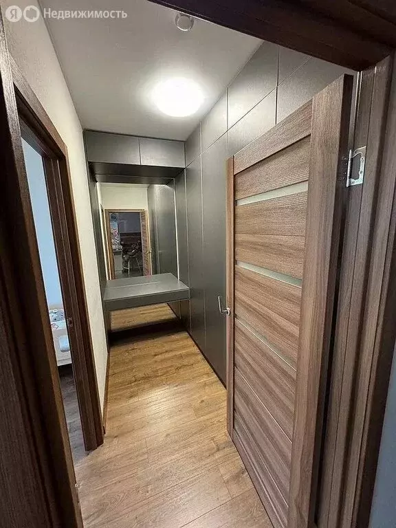 2-комнатная квартира: Тюмень, улица Ю.-Р.Г. Эрвье, 38 (48.9 м) - Фото 1