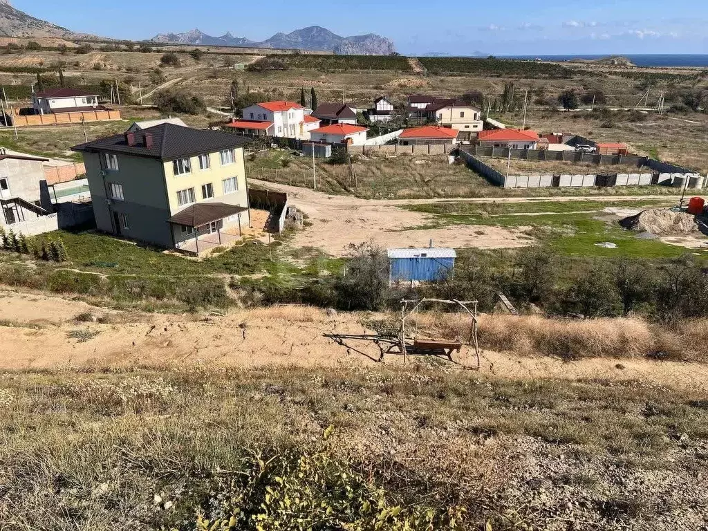 Участок в Крым, Судак муниципальный округ, с. Солнечная Долина ул. ... - Фото 0