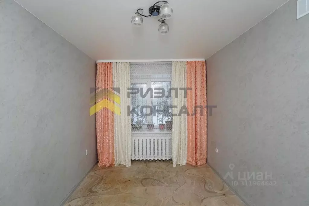 Комната Омская область, Омск ул. Петра Осминина, 28 (20.2 м) - Фото 1