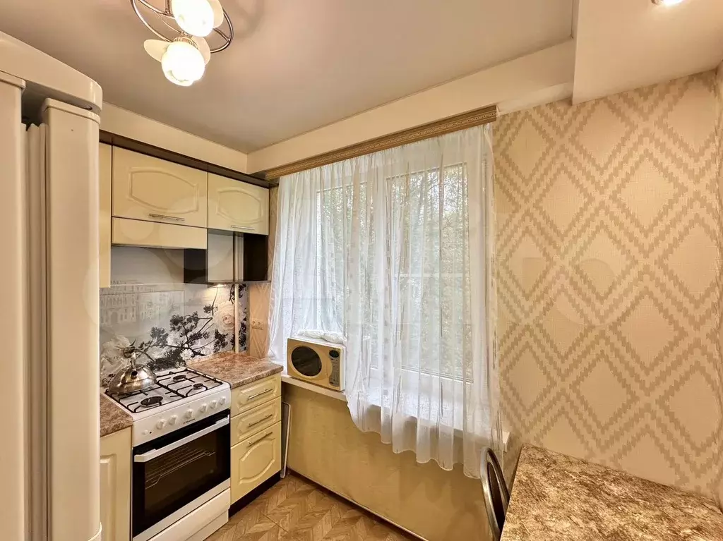 1-к. квартира, 32 м, 4/5 эт. - Фото 1