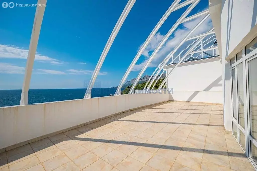 Квартира-студия: Береговое, Кипарисная улица, 51А (165.4 м) - Фото 1