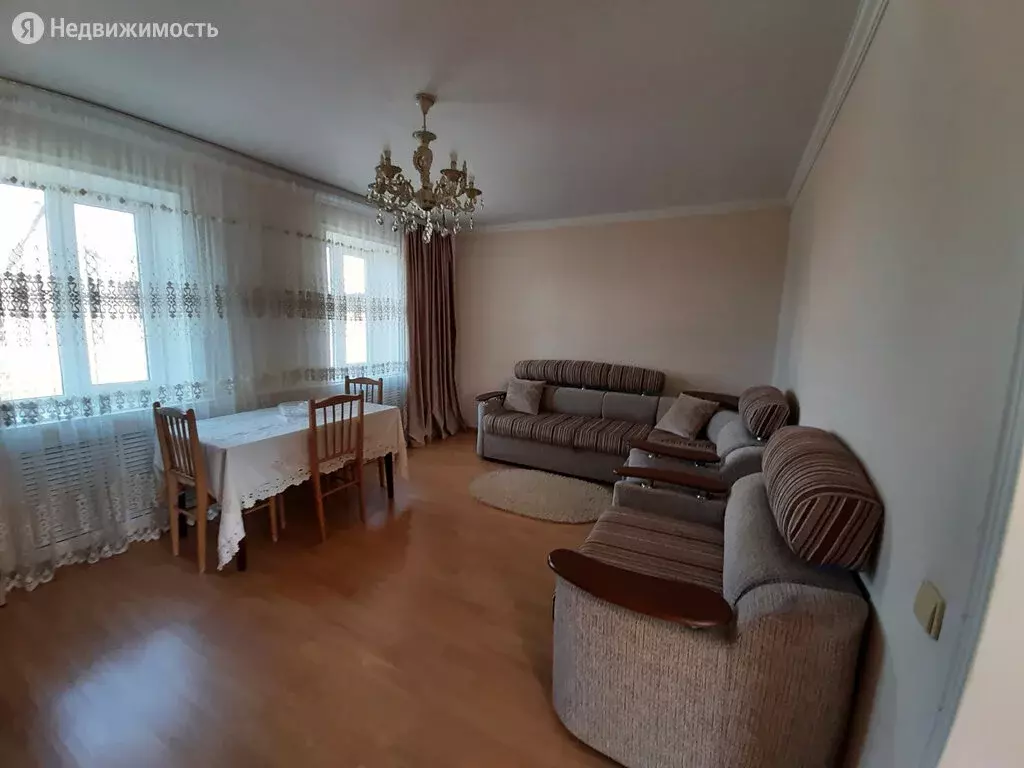 Дом в Октябрьское, Тарская улица, 196 (100 м) - Фото 1