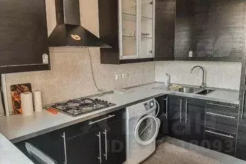 1-к кв. Волгоградская область, Волгоград ул. Базарова, 2 (40.0 м) - Фото 1