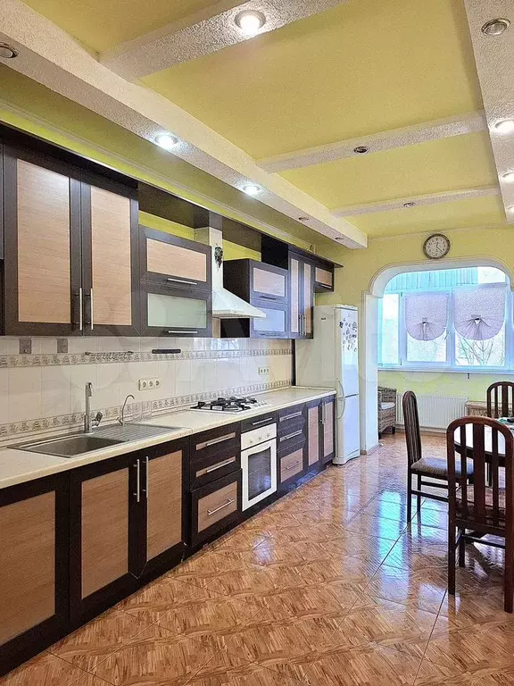 3-к. квартира, 93 м, 2/6 эт. - Фото 1
