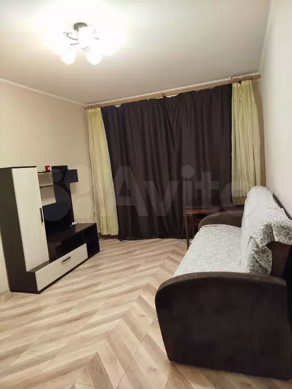 1-к. квартира, 32 м, 1/9 эт. - Фото 0