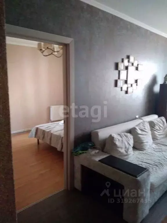 3-к кв. Белгородская область, Белгород ул. Есенина, 56 (68.3 м) - Фото 0