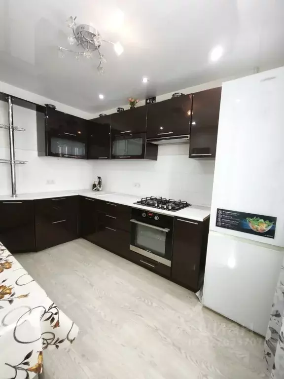 2-к кв. Волгоградская область, Волгоград ул. Правды, 4 (48.6 м) - Фото 0