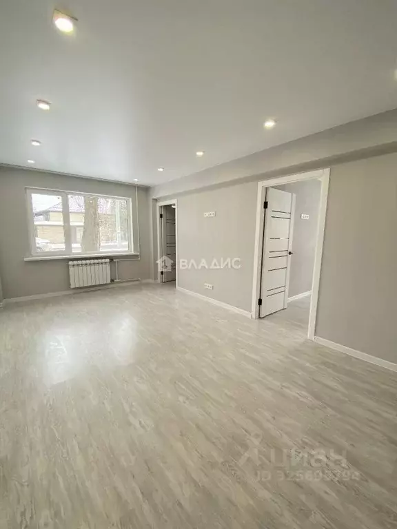 3-к кв. Волгоградская область, Волгоград Жилгородок мкр, ул. ... - Фото 2