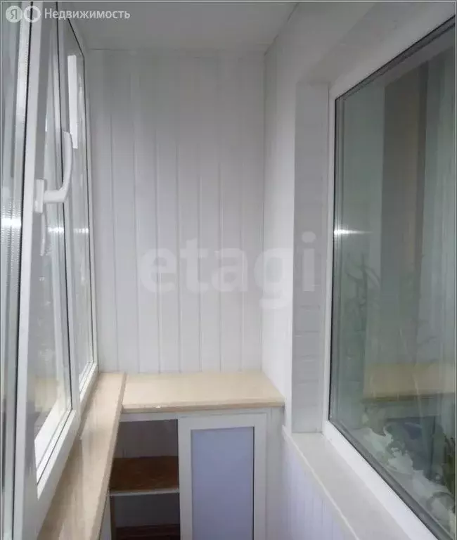 3-комнатная квартира: Брянск, Бежицкий район, улица Молодой Гвардии, ... - Фото 2