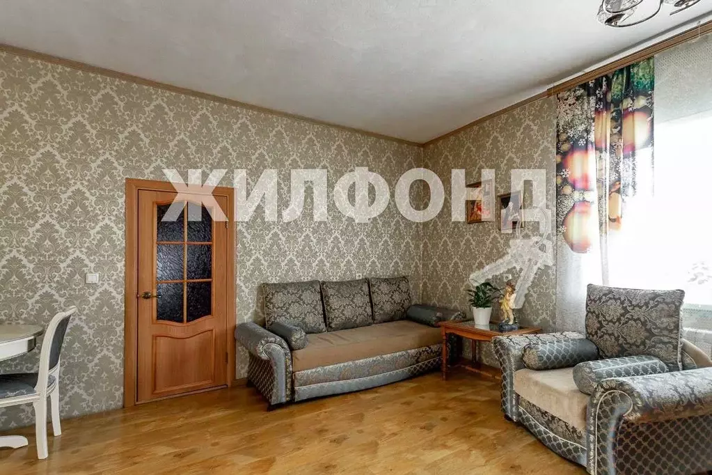 Дом в Алтайский край, Барнаул ул. 42-й Краснознаменной Бригады (100 м) - Фото 1