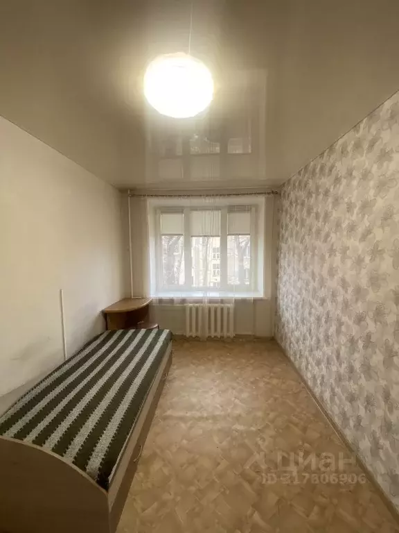 Комната Челябинская область, Челябинск Российская ул., 25А (12.2 м) - Фото 0