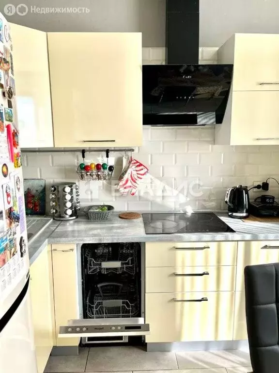 2-комнатная квартира: Лобня, улица Юности, 13 (51.1 м) - Фото 1