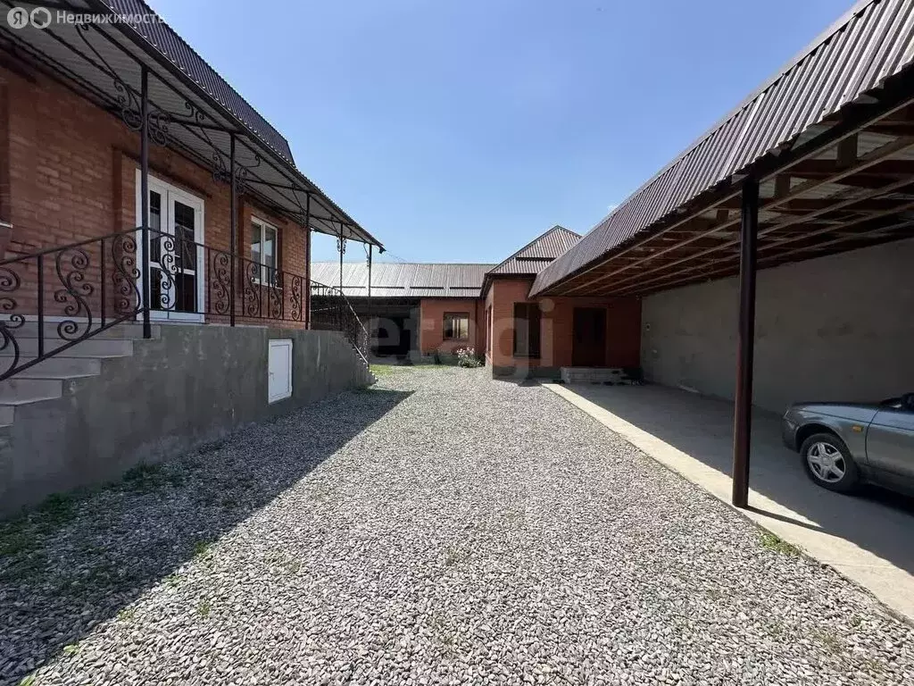 Дом в село Экажево, улица Хрущёва (300 м) - Фото 1