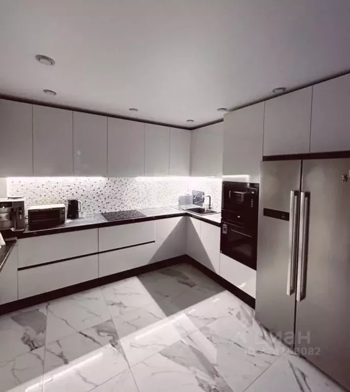 6-к кв. Волгоградская область, Волгоград Ангарская ул., 69/2 (230.0 м) - Фото 1