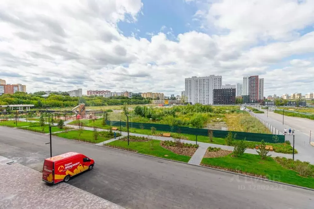 3-к кв. Тюменская область, Тюмень Новгородская ул., 20 (97.5 м) - Фото 1