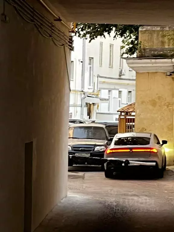 Гараж в Москва Марксистская ул., 9 (17 м) - Фото 2