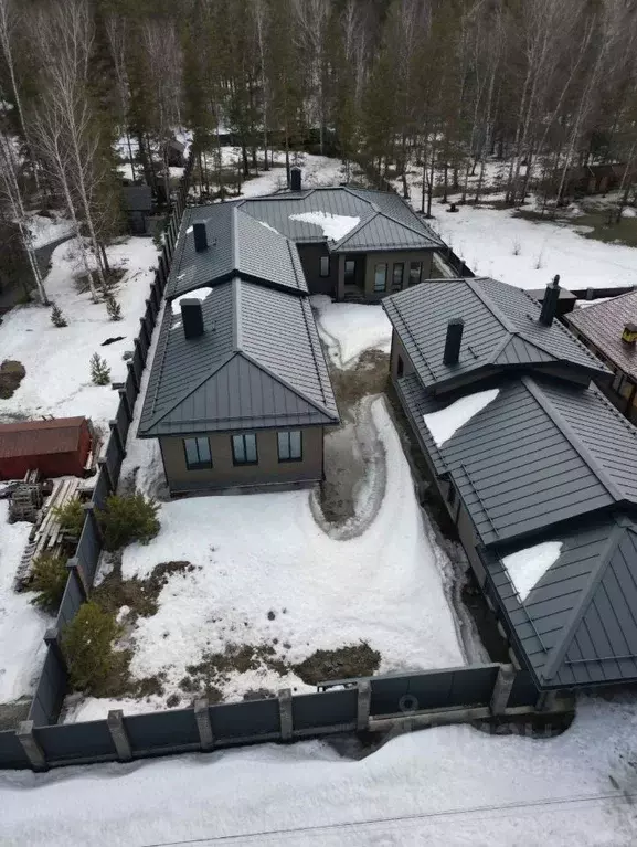 Дом в Алтайский край, Первомайский район, с. Фирсово, Земляничная ... - Фото 1