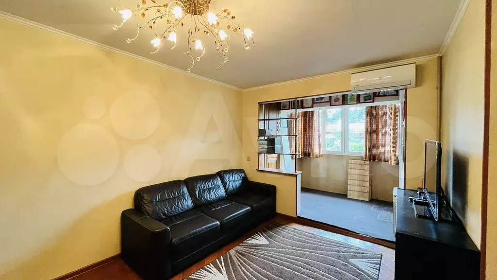 3-к. квартира, 60 м, 3/7 эт. - Фото 0