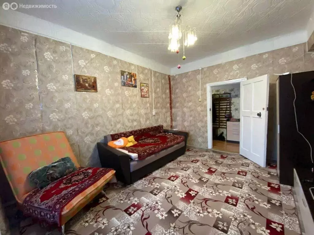 3-комнатная квартира: Березники, улица Челюскинцев, 11 (76.4 м) - Фото 1