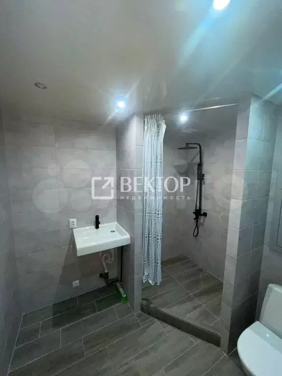 2-к. квартира, 47 м, 5/5 эт. - Фото 1