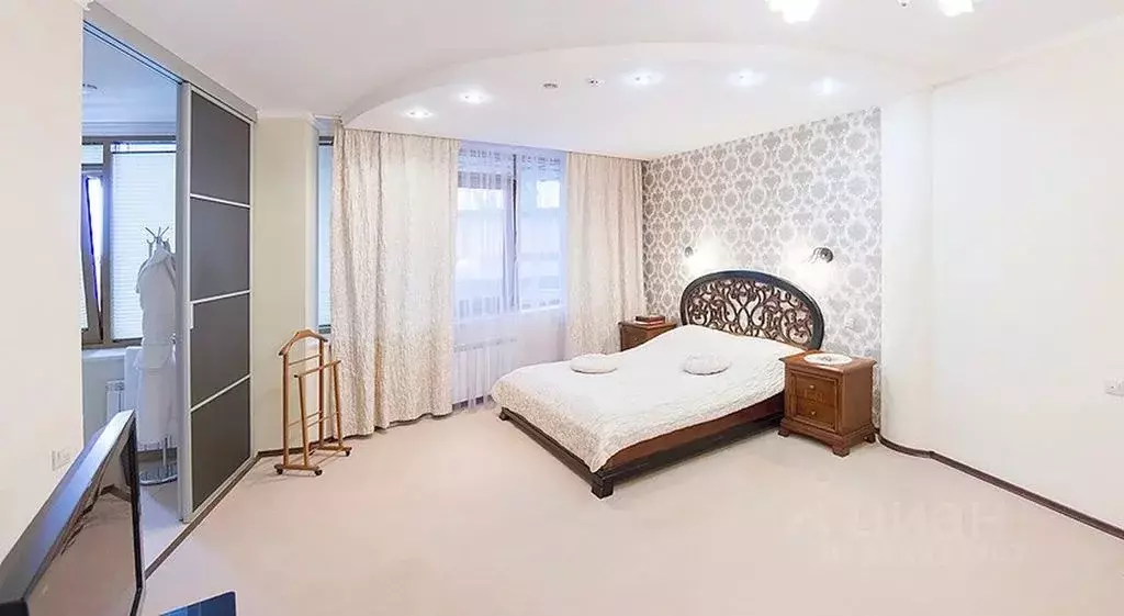 Комната Саратовская область, Саратов Соборная пл., 2 - Фото 2