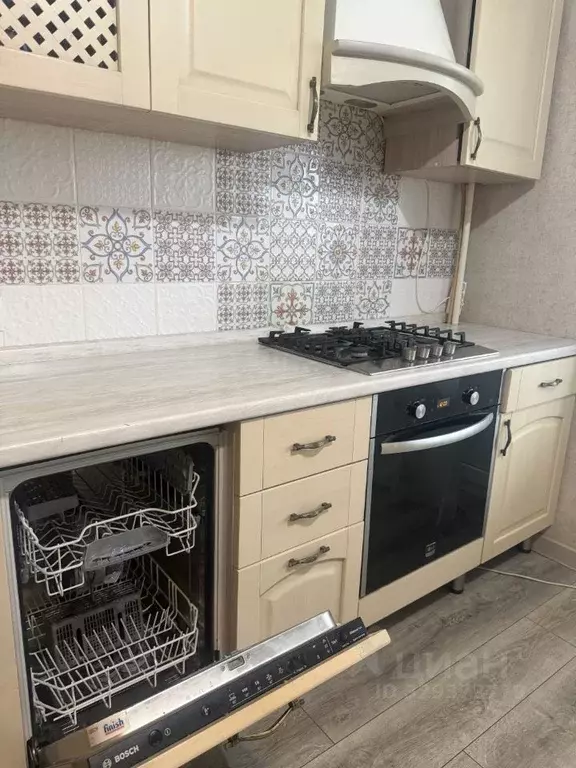 3-к кв. Псковская область, Псков ул. Труда, 50 (74.9 м) - Фото 2