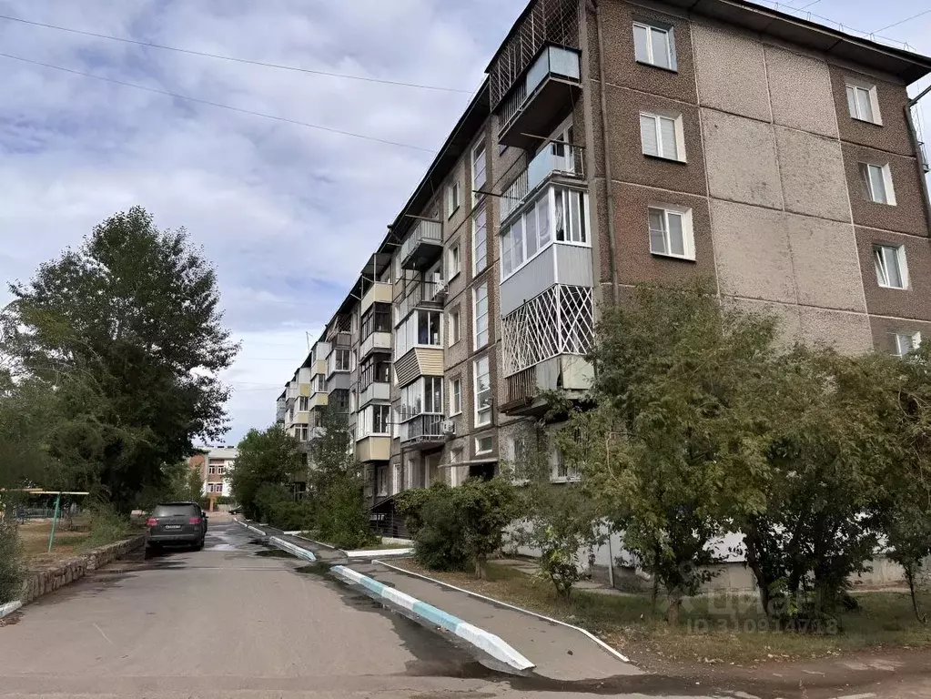 2-к кв. Бурятия, Улан-Удэ ул. Пржевальского, 2 (44.7 м) - Фото 1