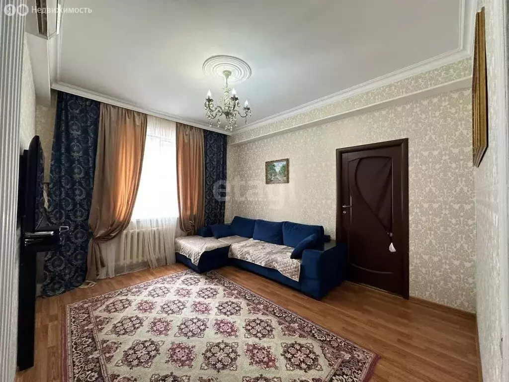 2-комнатная квартира: Махачкала, улица Заманова, 47Д (51 м) - Фото 1