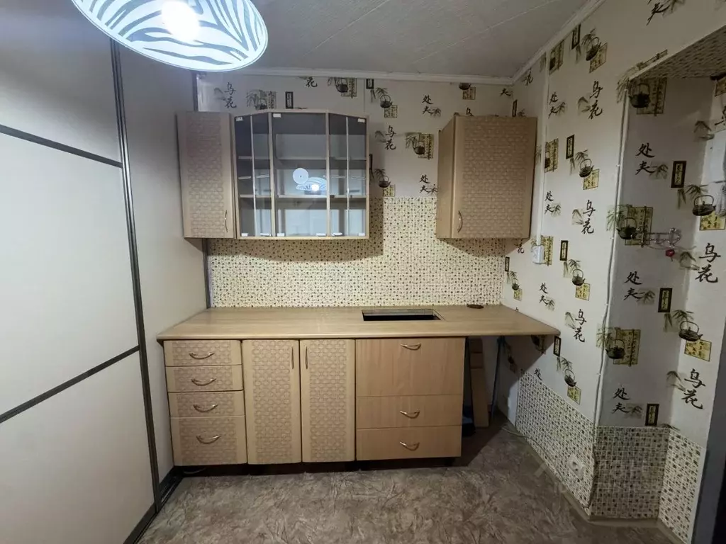 Комната Свердловская область, Екатеринбург ул. Павлодарская, 38 (17.7 ... - Фото 1