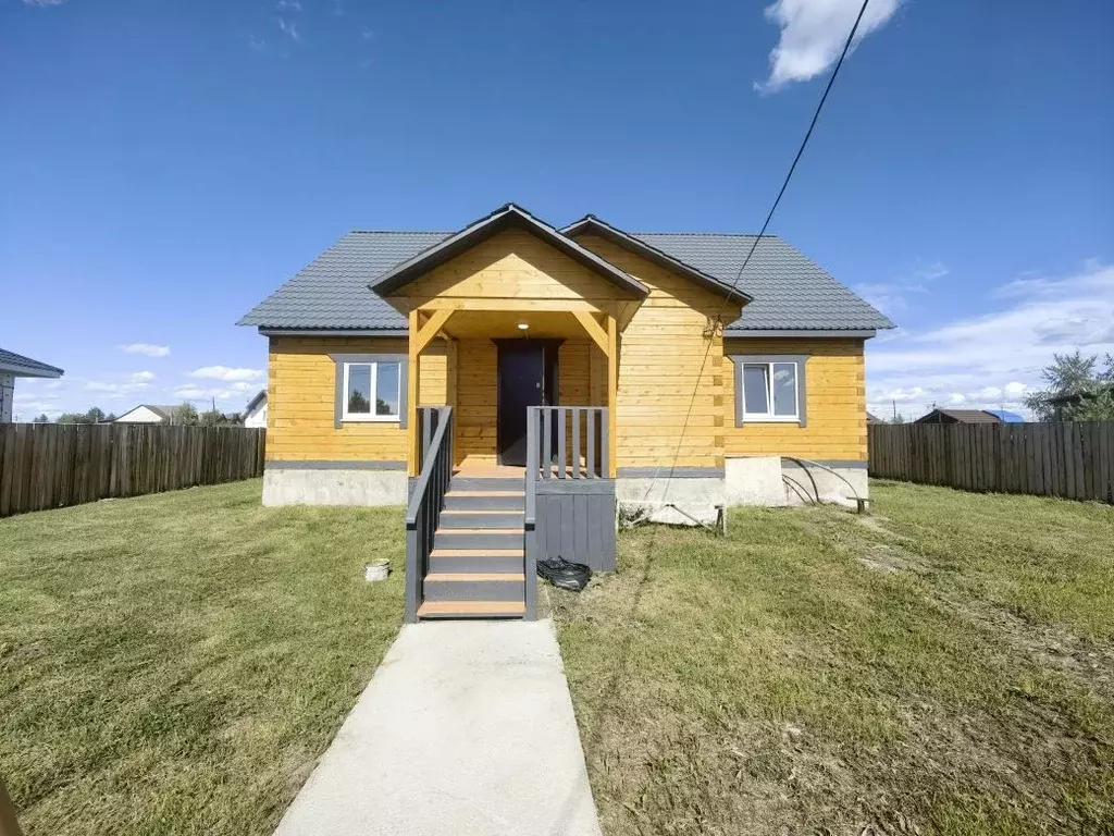 Дом в Иркутская область, Иркутский муниципальный округ, с. Хомутово ... - Фото 1