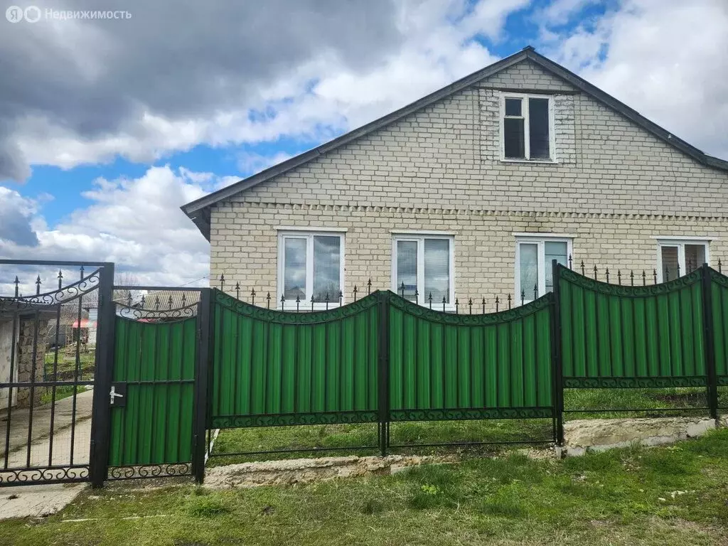 Дом в Аткарск, Солнечная улица, 14 (140 м) - Фото 1