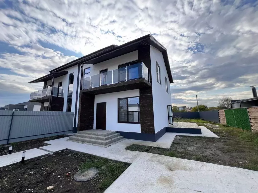 Таунхаус в Адыгея, Тахтамукайский район, Козет аул пер. Дружбы (140 м) - Фото 1