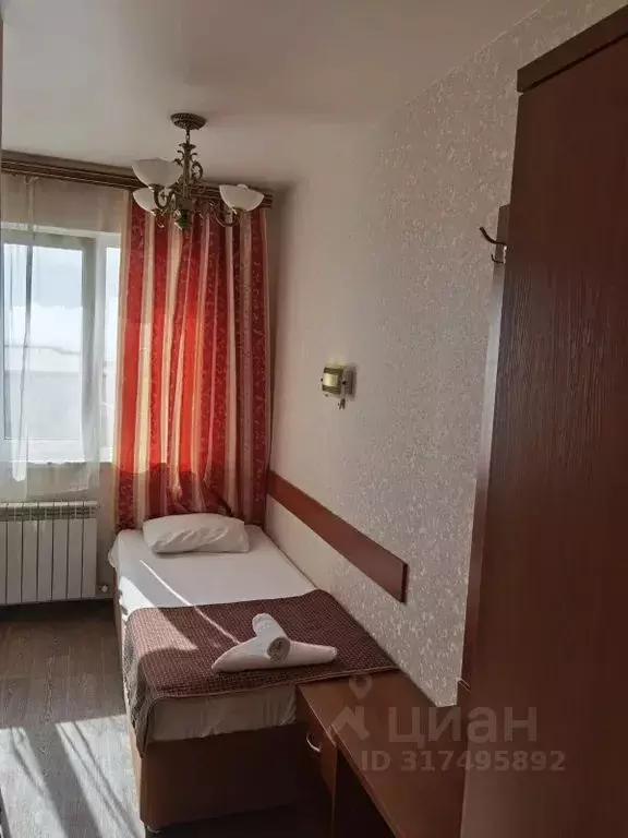 Комната Краснодарский край, Сочи Адлер жилрайон, ул. Медовая, 28 - Фото 1