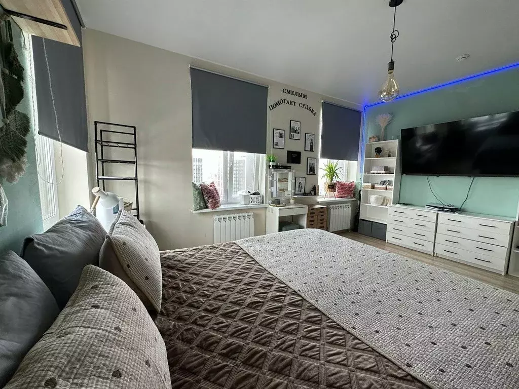 2-к кв. Ямало-Ненецкий АО, Новый Уренгой Славянский мкр, 1/4 (68.0 м) - Фото 0