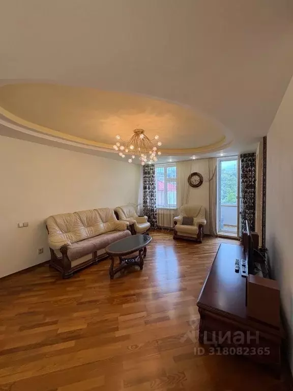 2-к кв. Крым, Керчь ул. Ленина, 5 (77.3 м) - Фото 0