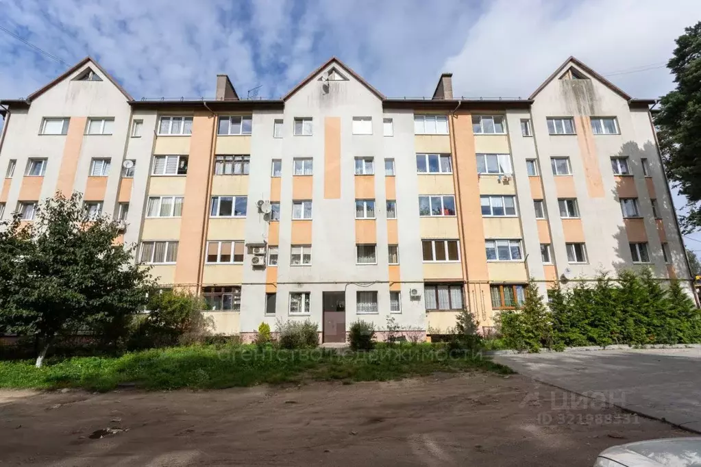 2-к кв. Калининградская область, Янтарный пгт ул. Лесная, 2Б (69.0 м) - Фото 0