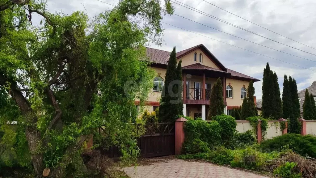 Дом в Белгородская область, Белгородский район, Тавровское с/пос, с. ... - Фото 0