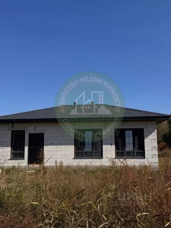 Дом в Алтайский край, Первомайский район, с. Фирсово ул. Новоречная ... - Фото 1