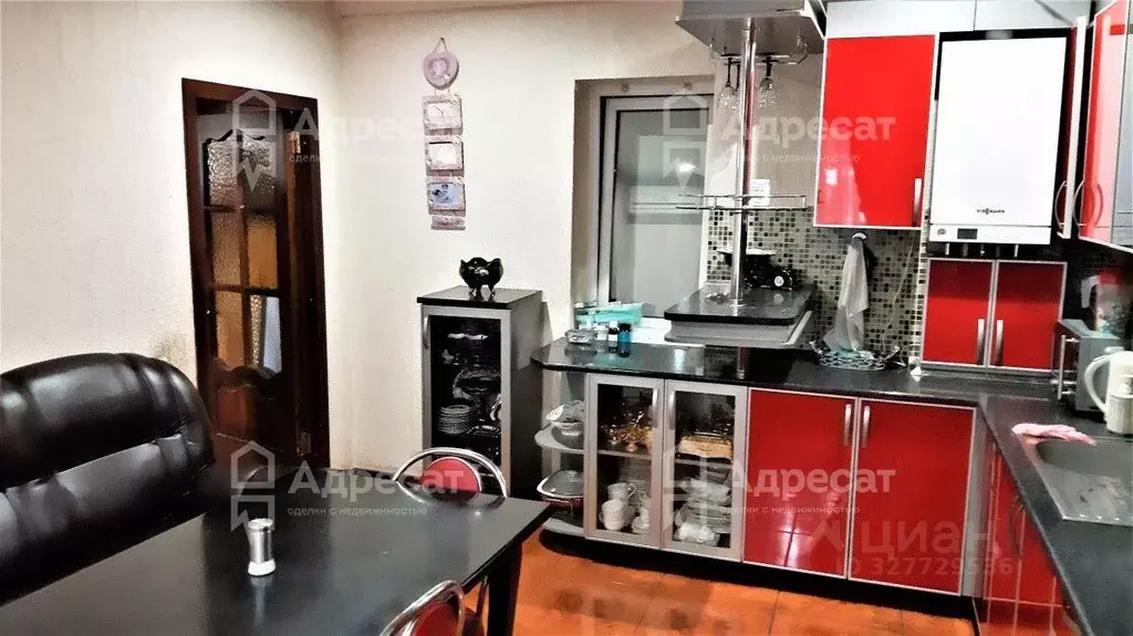 Дом в Волгоградская область, Волгоград ул. Азизбекова (175 м) - Фото 2