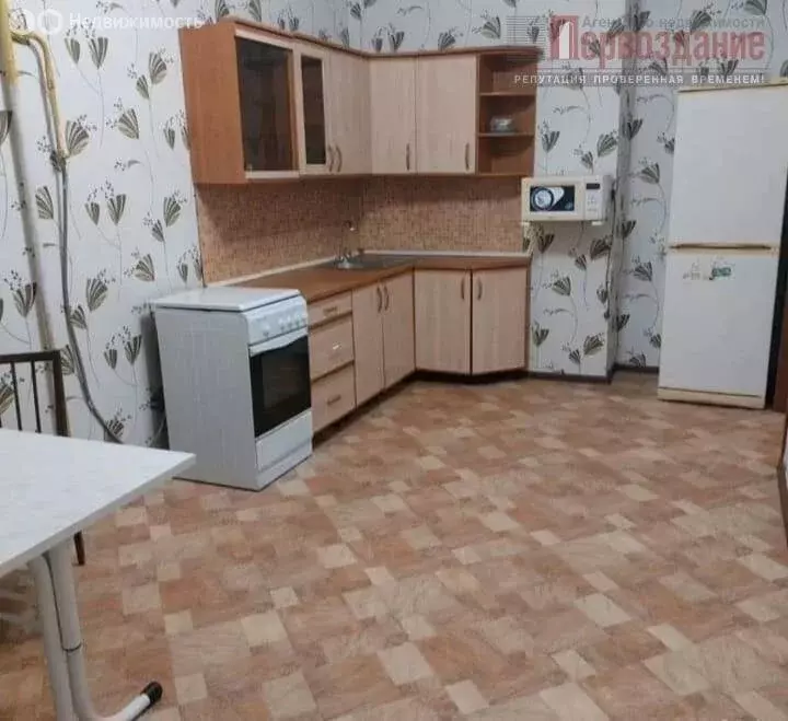 1-комнатная квартира: Астрахань, микрорайон имени Бабаевского, ... - Фото 0