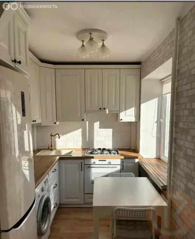 3-комнатная квартира: Евпатория, улица Некрасова, 53 (62.5 м) - Фото 1