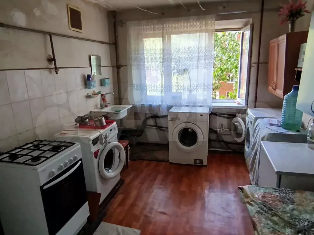 Комната 12,6 м в 5-к., 4/5 эт. - Фото 0
