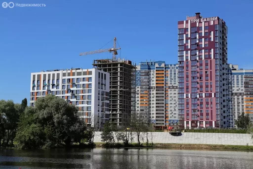 1-комнатная квартира: Брянск, улица Комарова, 47а (38 м) - Фото 2