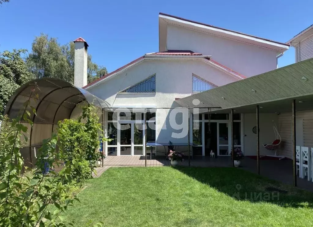 Дом в Ставропольский край, Ставрополь №26 мкр, ул. Алексея Толстого, 5 ... - Фото 1