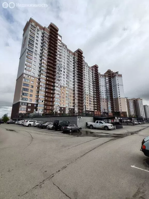 1-комнатная квартира: Барнаул, Промышленная улица, 6 (37.2 м) - Фото 1