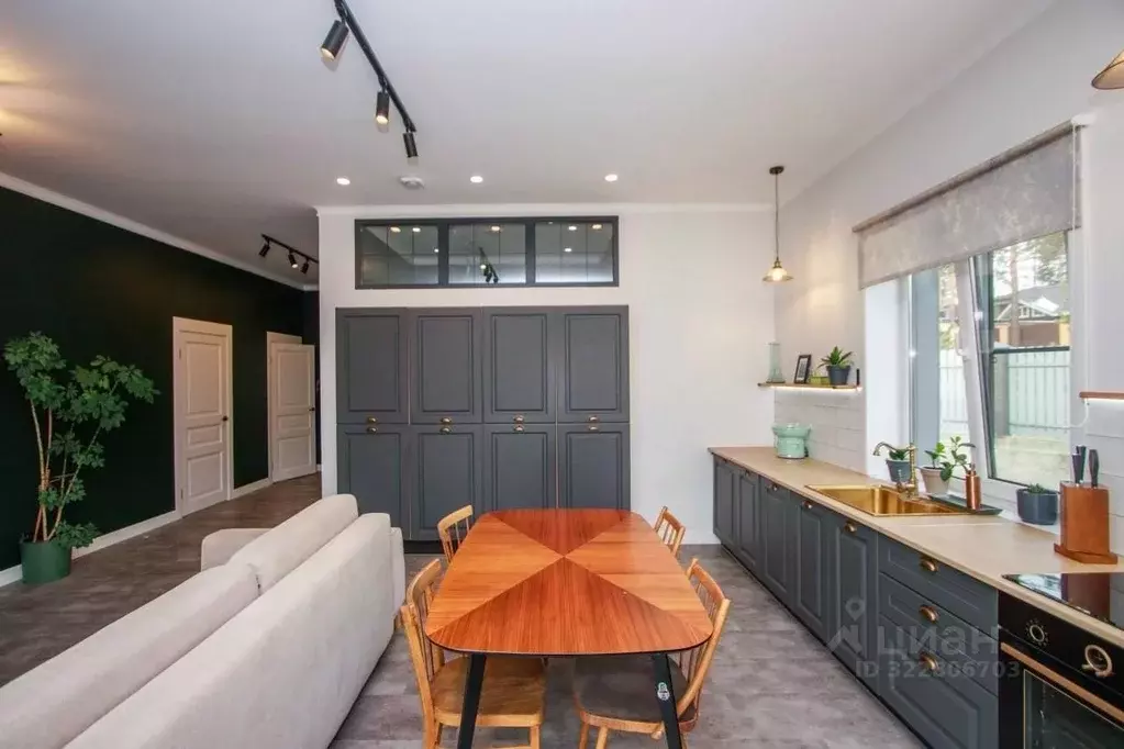 Дом в Иркутская область, Иркутский муниципальный округ, д. Новолисиха, ... - Фото 1