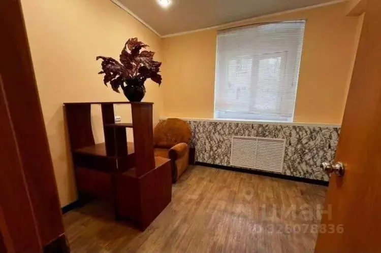 Офис в Татарстан, Казань ул. Короленко, 44 (15 м) - Фото 1