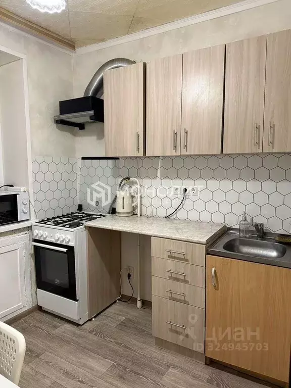 2-к кв. Белгородская область, Старый Оскол Приборостроитель мкр, 30 ... - Фото 1