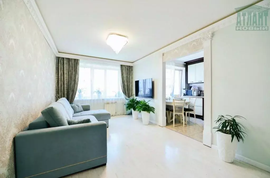 3-к кв. Хабаровский край, Хабаровск ул. А.А. Вахова, 7Б (69.9 м) - Фото 0