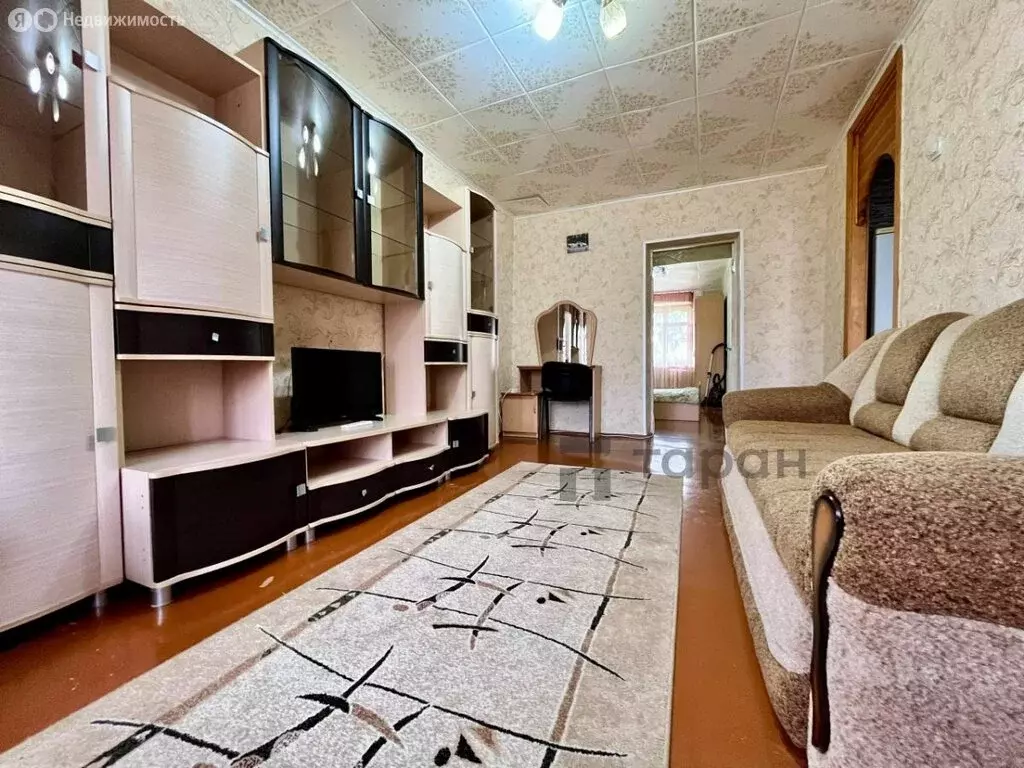 2-комнатная квартира: Чебаркуль, улица Крылова, 10 (45.2 м) - Фото 1